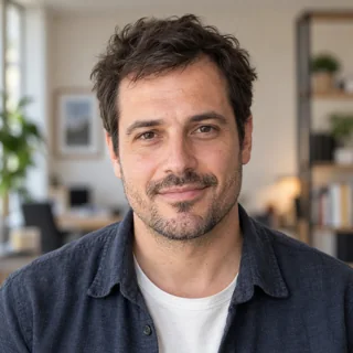 Portrait illustratif de Julien Carrere